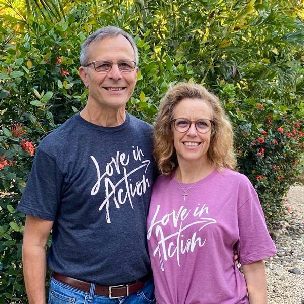 Mark-and-Melissa-Kauk-togehter-2022