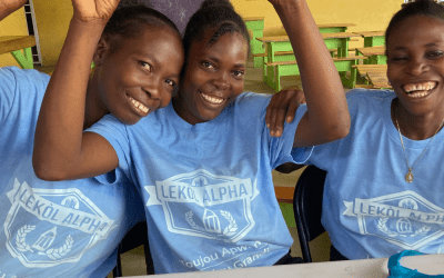 A Whole New World: Many Hands’ Adult Literacy Program in Haiti